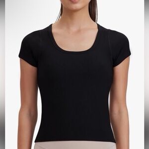 Women’s workout top